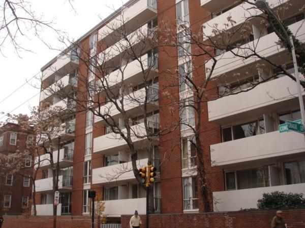 29 Concord Ave - Photo 1