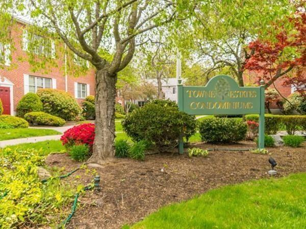 165 Lake Shore Rd - Photo 1