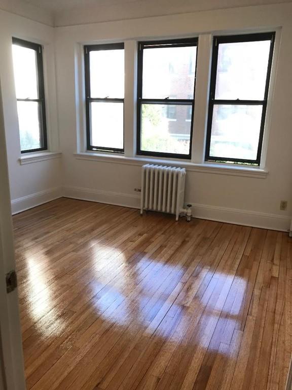 145 Englewood - Photo 1