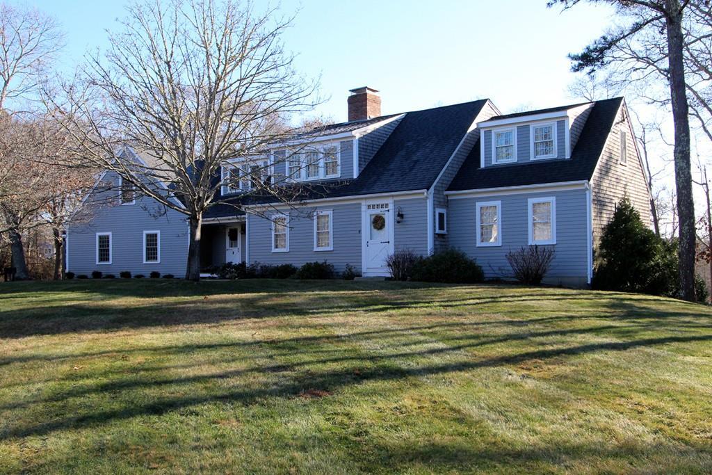 8 Solomon Pond Rd - Photo 1