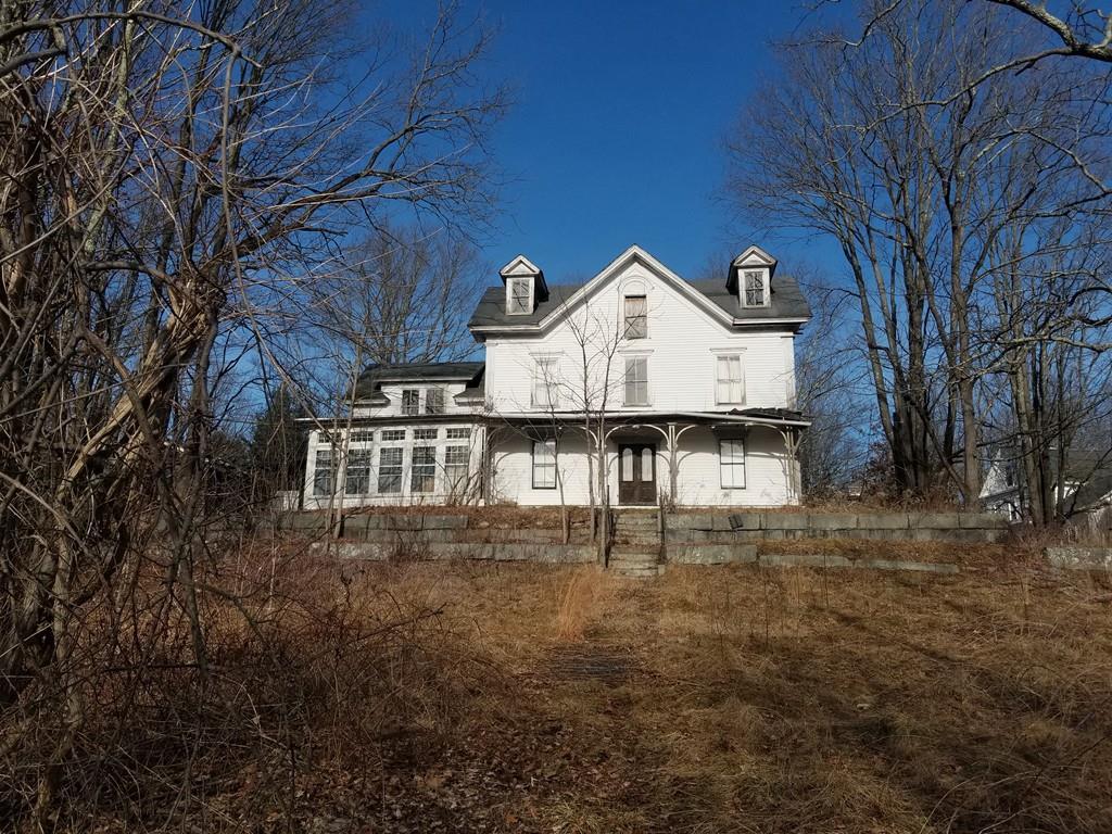 615 Mass Ave - Photo 1