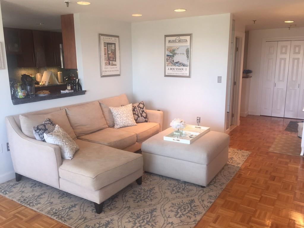 390 Commonwealth Ave - Photo 1