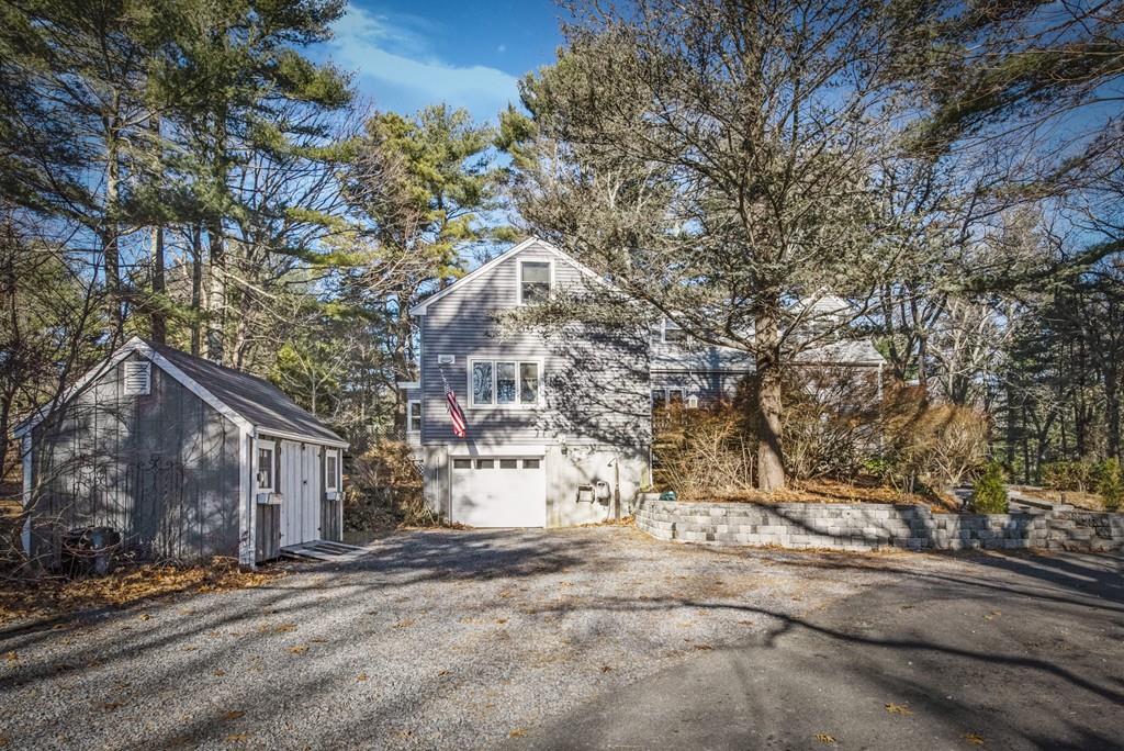 1050 Careswell St - Photo 1