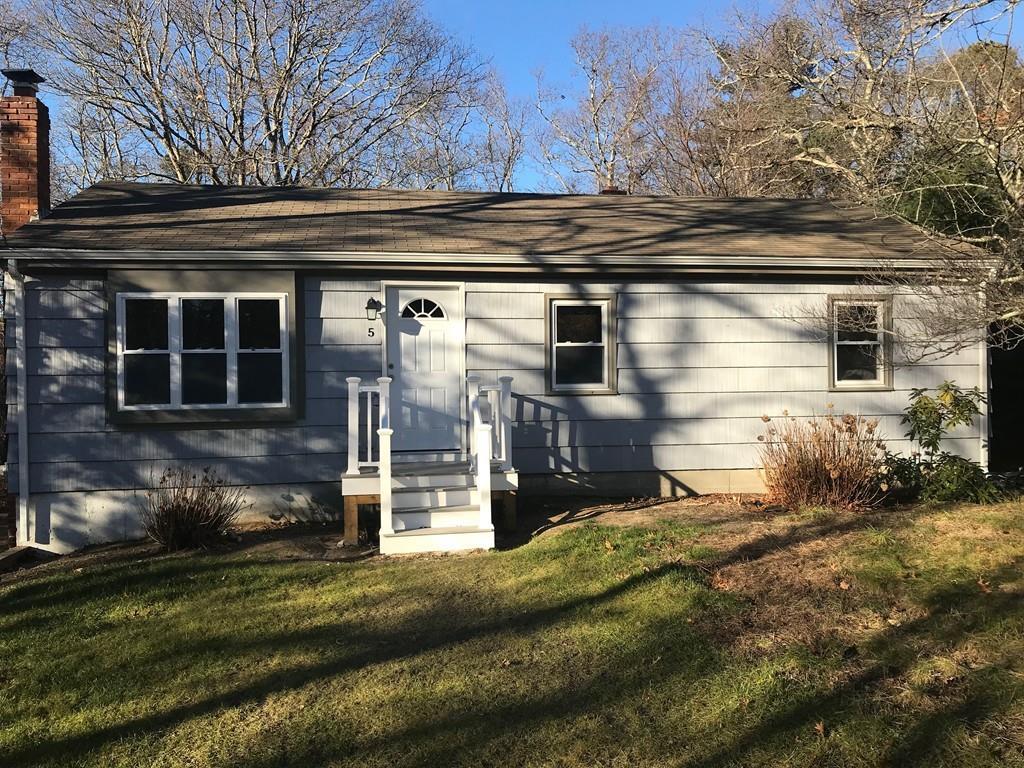 5 Rexford Rd - Photo 1