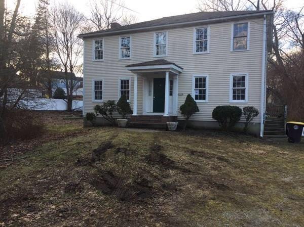 267 Middle St - Photo 1