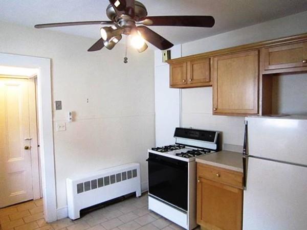 37 Gordon St - Photo 1