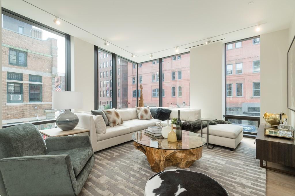 10 Farnsworth Street - Photo 1