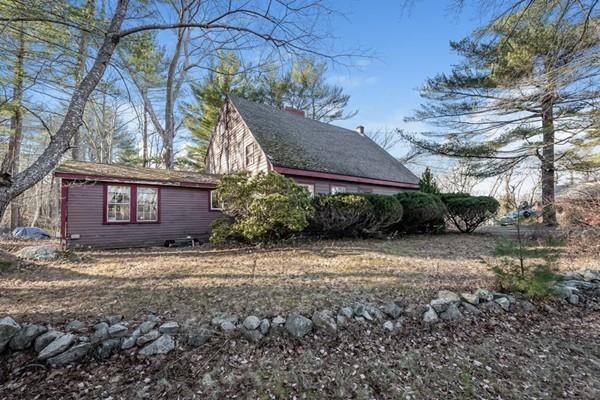 618 Essex Avenue - Photo 1