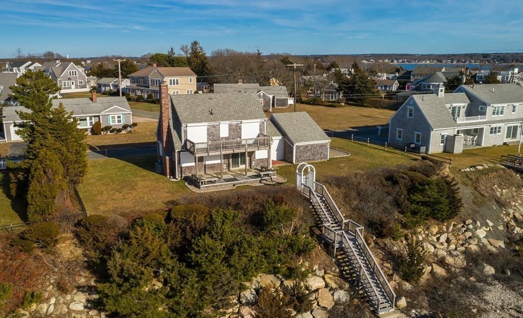 80 Captains Row - Photo 1