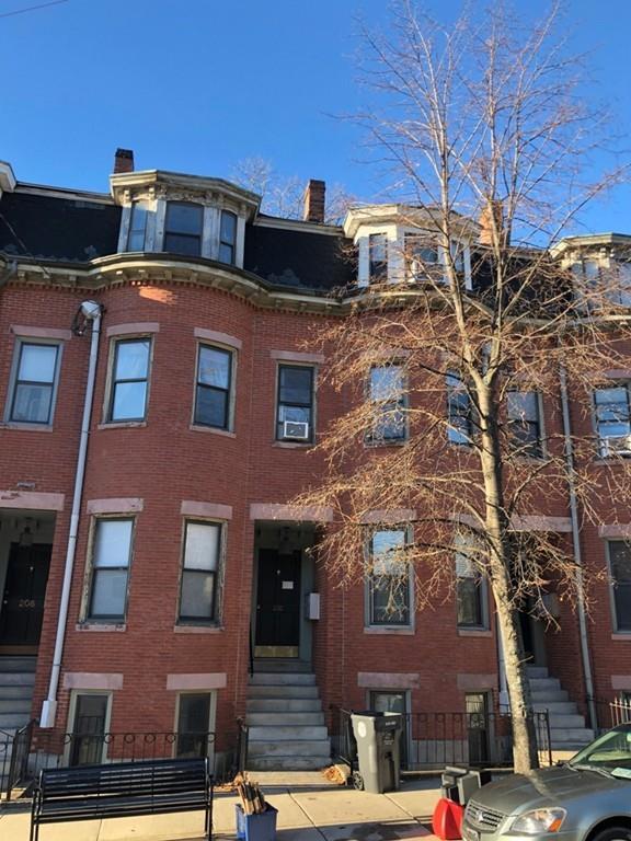 210 Washington Ave - Photo 1