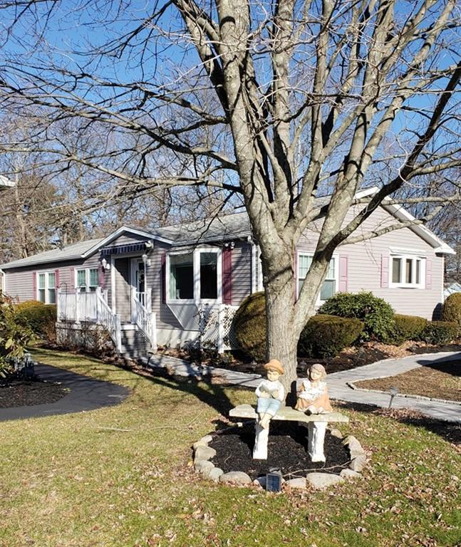 17 Hawthorne - Photo 1