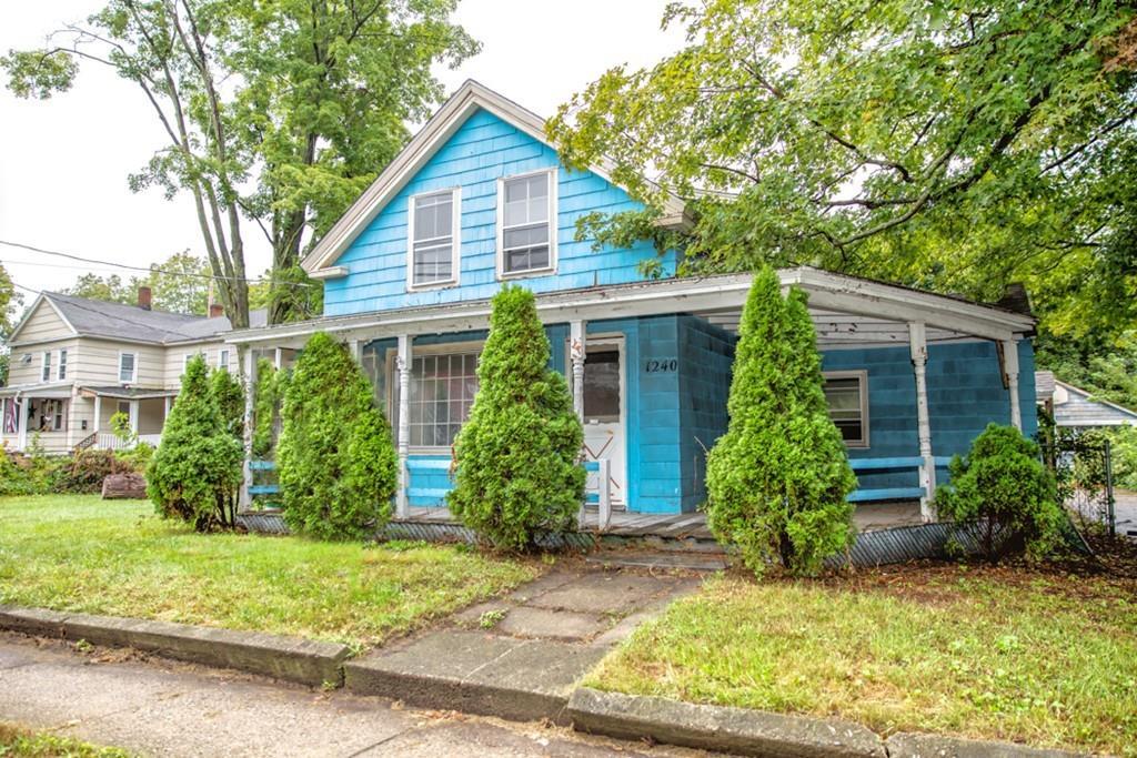 1240 South Main St - Photo 1