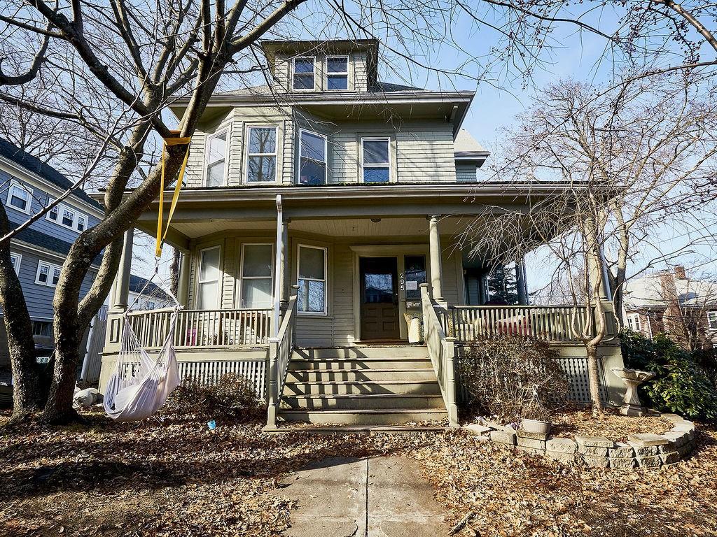295 Foster Street - Photo 1