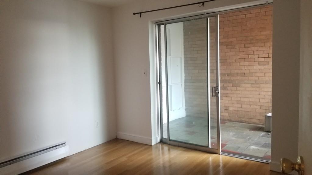 12 Commonwealth Ct - Photo 1