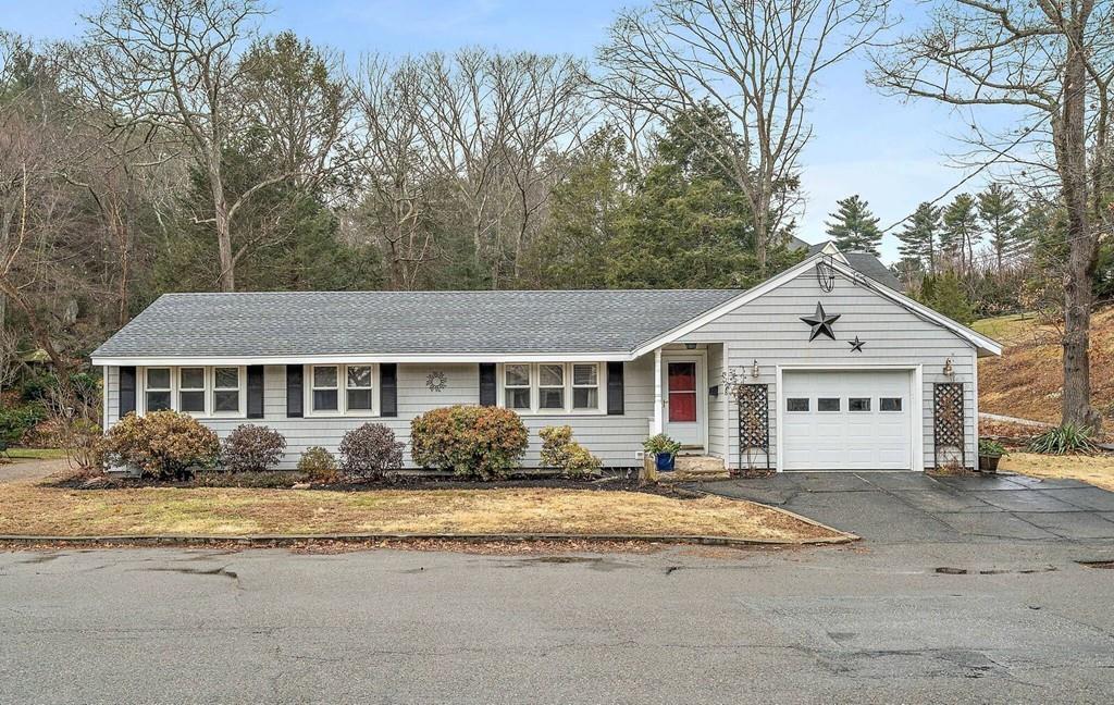 98 Old Essex Rd - Photo 1