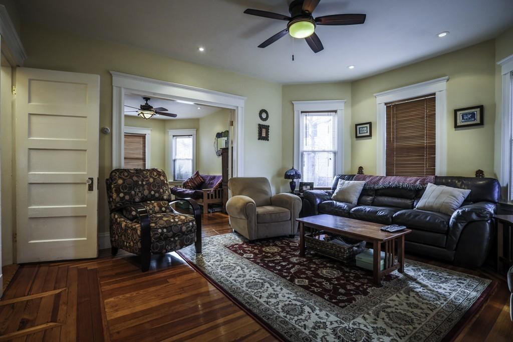 27 Virginia St - Photo 1