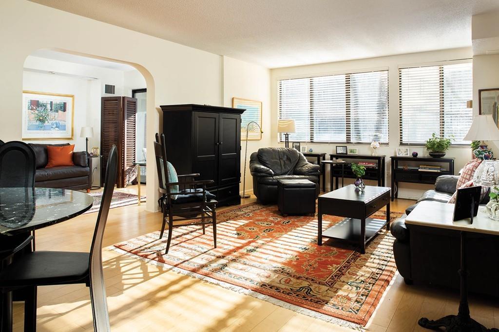 1731 Beacon St - Photo 1