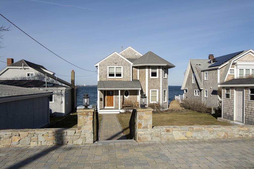 43 Point Allerton Ave - Photo 1