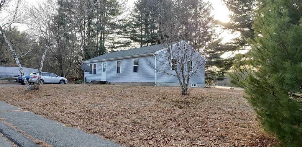 105 Hodgkins Drive - Photo 1