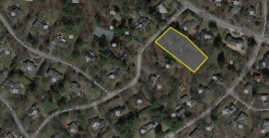 8 Lowell Rd - Photo 1