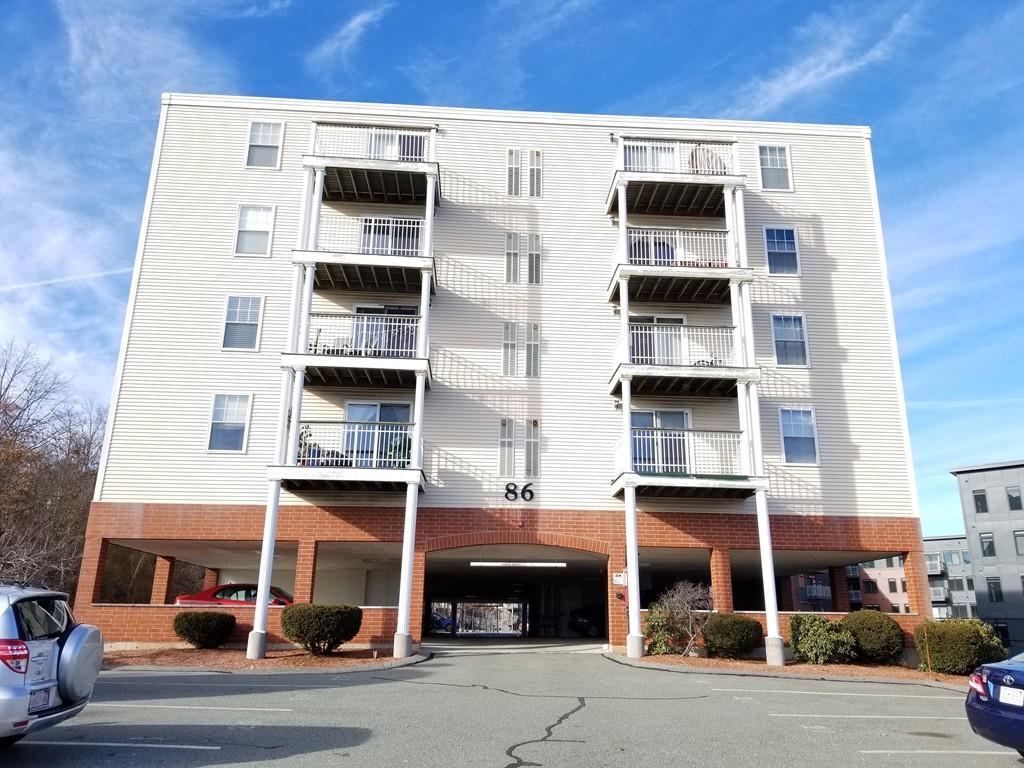 86 E Howard St - Photo 1