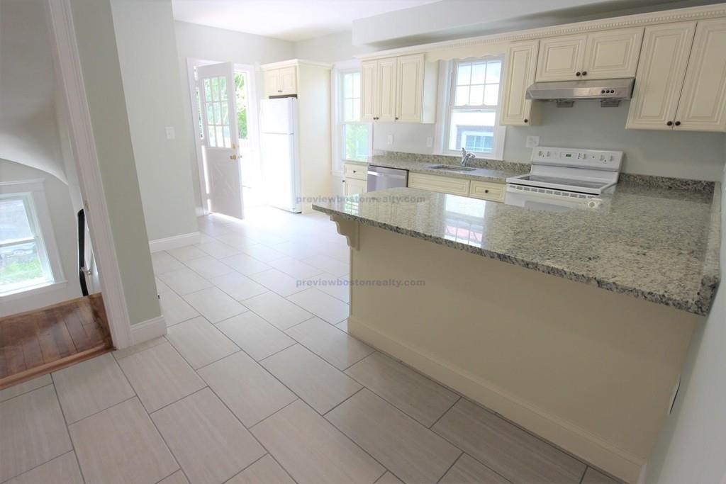 10 Wallingford Rd - Photo 1
