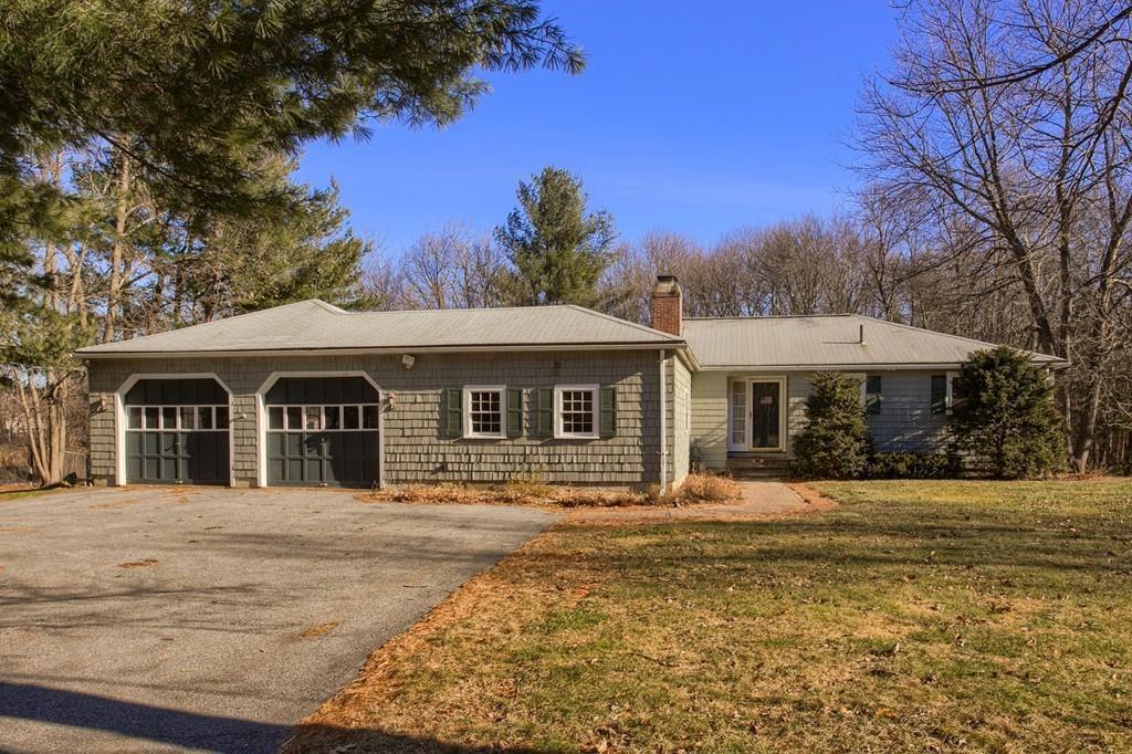 8 Thomas Dr - Photo 1