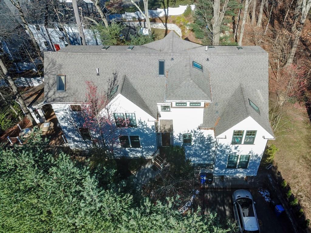 823 Newton St - Photo 1