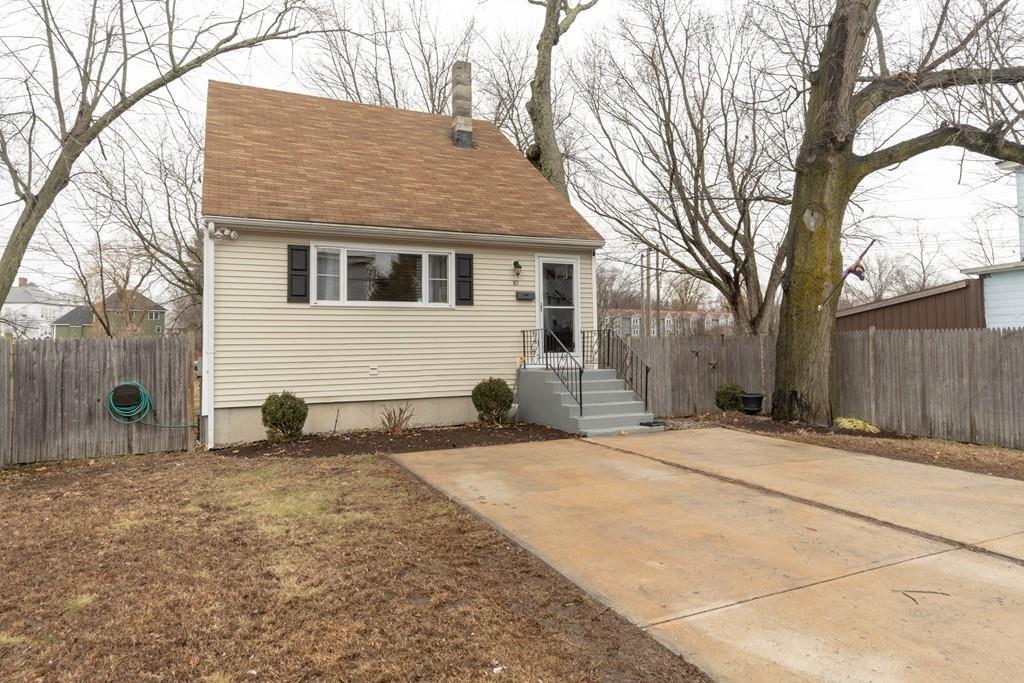10 Carmine Street - Photo 1