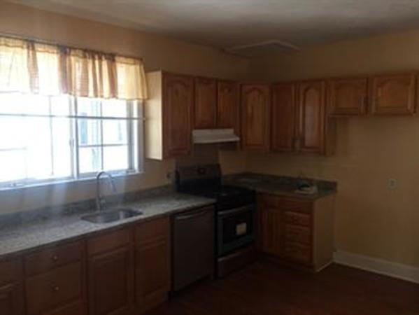 39 Mclellan - Photo 1