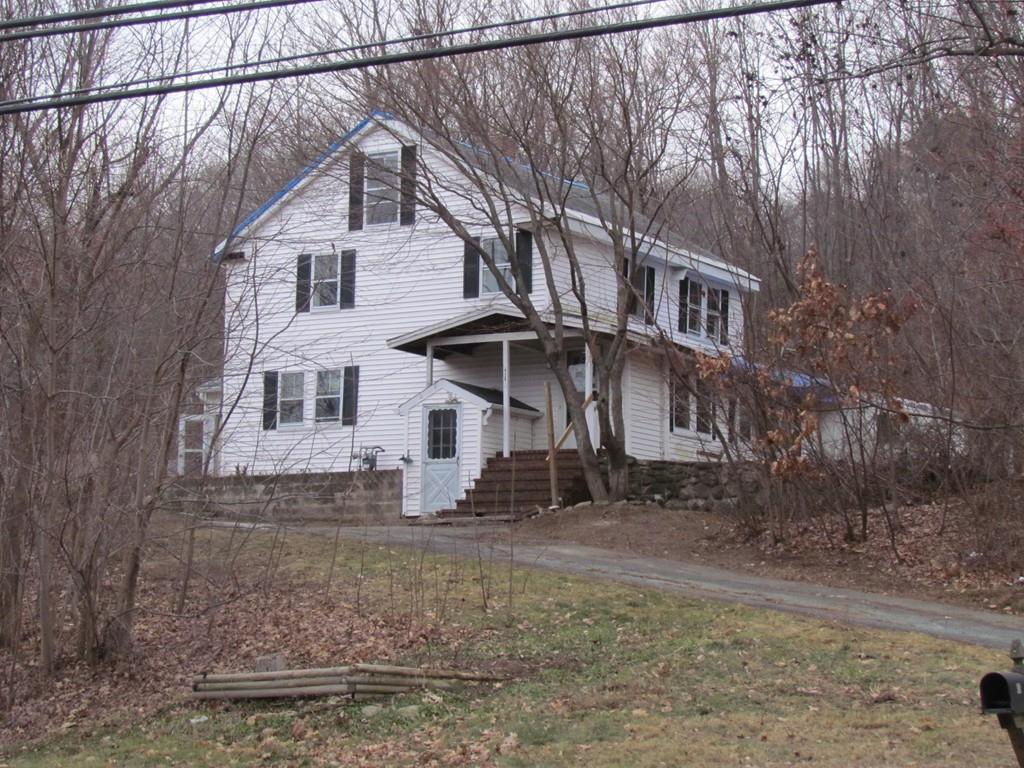 426 Amesbury Rd - Photo 1