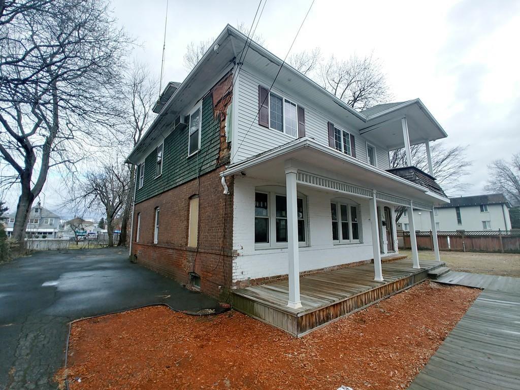 152 Narragansett Blvd - Photo 1