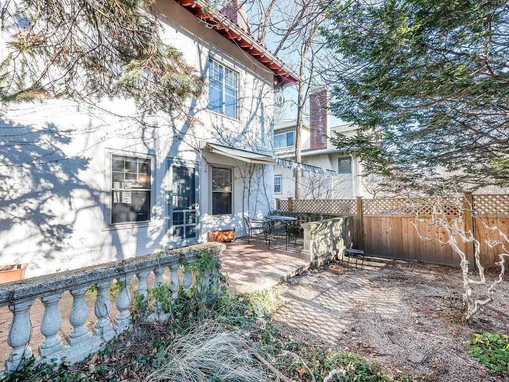 73 Winthrop Road - Photo 1