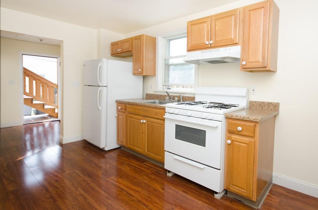 679 Saratoga - Photo 1