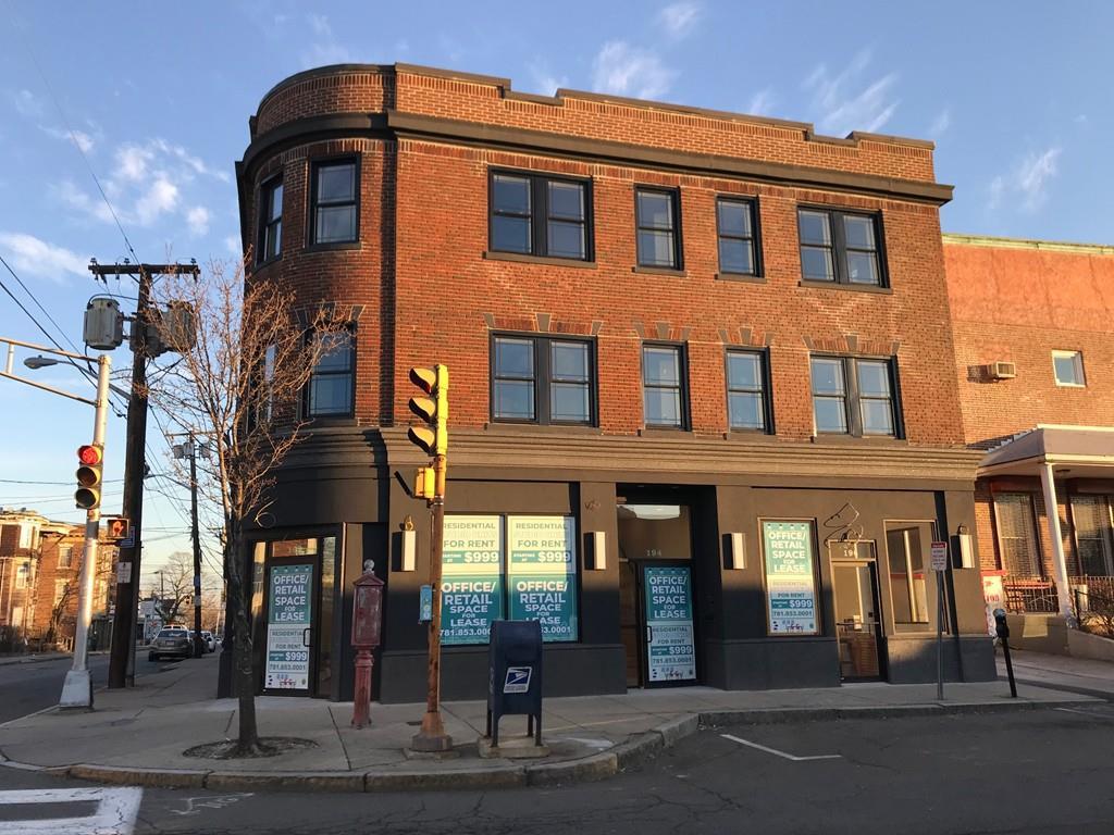 194 Shirley Ave - Photo 1