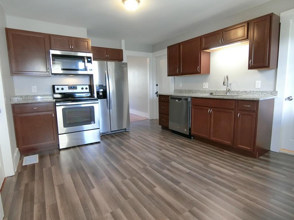 19 Cross Street - Photo 1