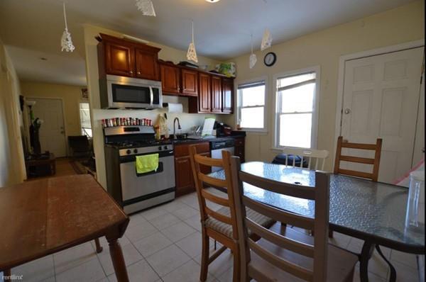 28 Linden St - Photo 1