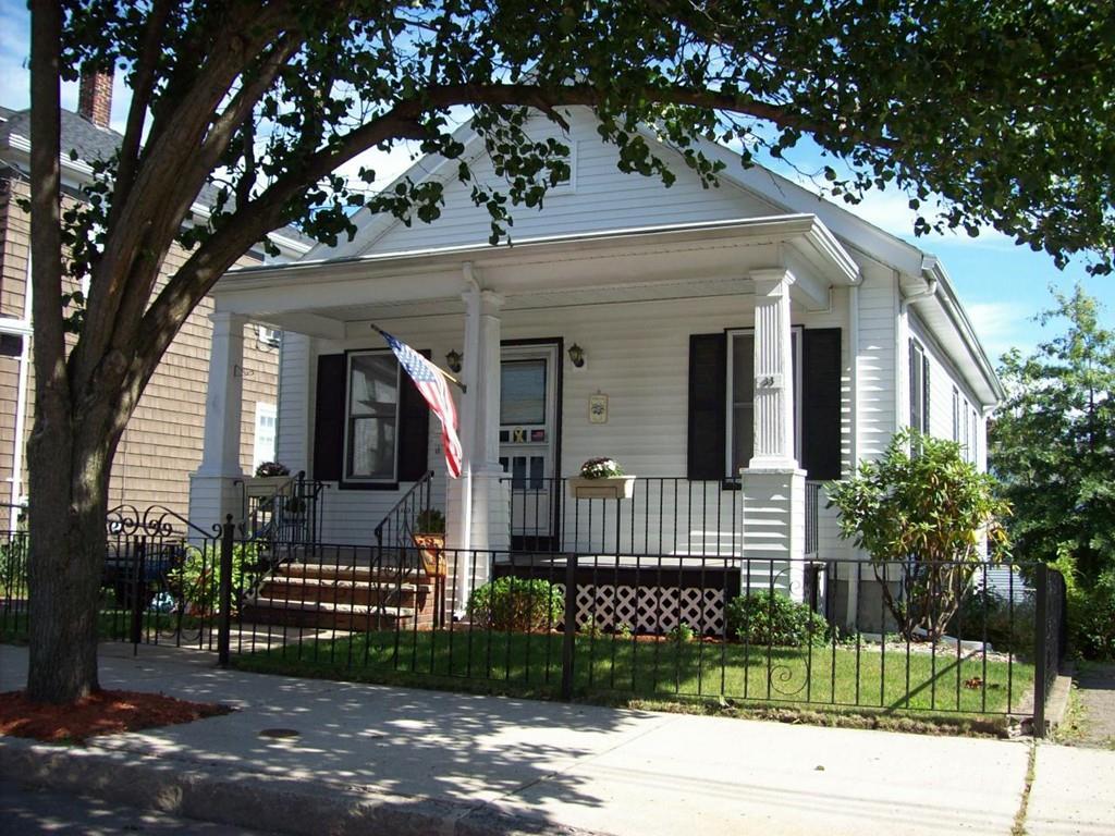 33 Freeman Ave. - Photo 1