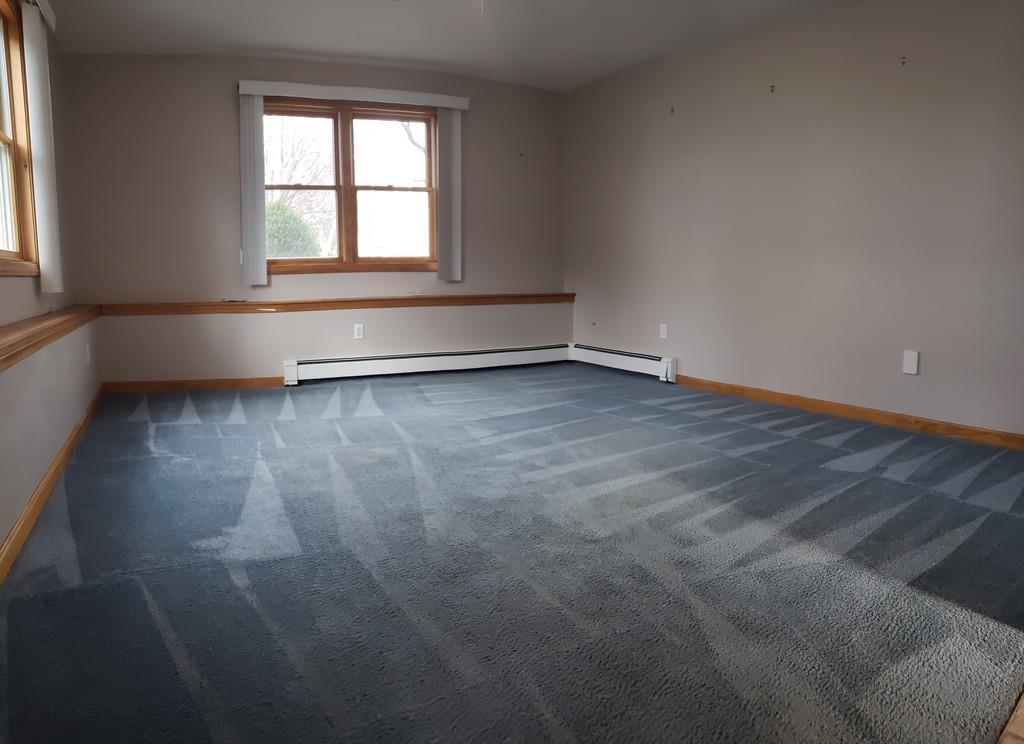 239 Oakwood Ave - Photo 1