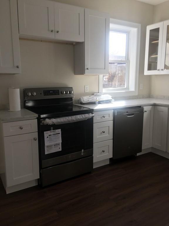 130 Glenville Ave - Photo 1