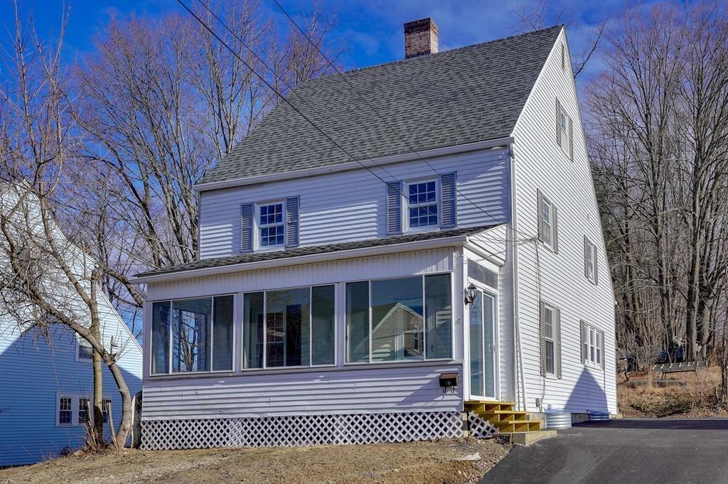 7 Lincoln St - Photo 1