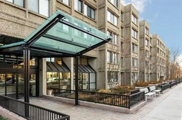 1731 Beacon - Photo 1