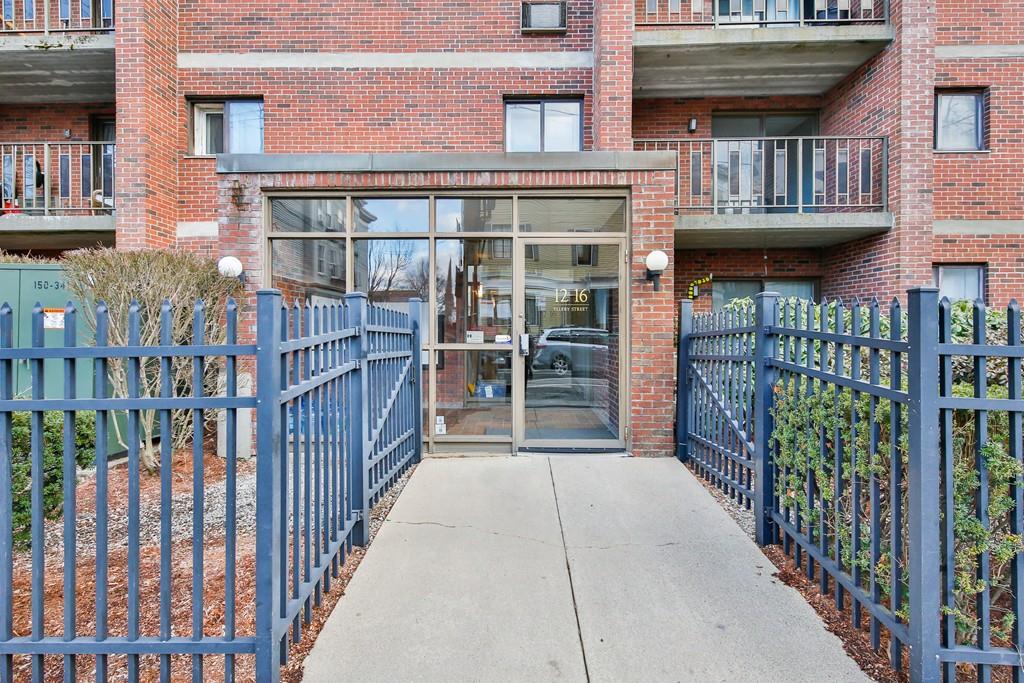 12-16 Ellery St - Photo 1