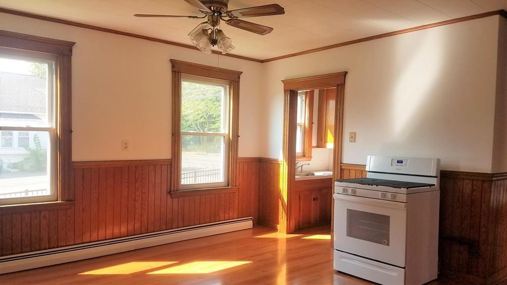 117 Loring Ave - Photo 1