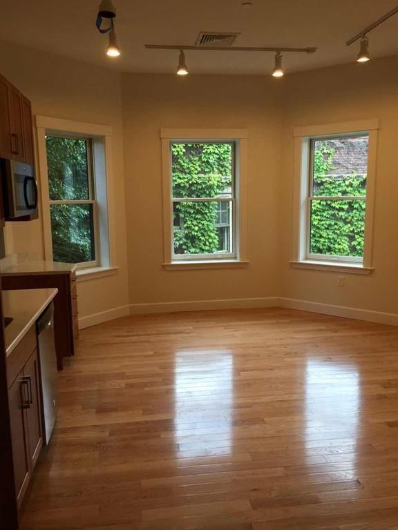 367 Harvard - Photo 1