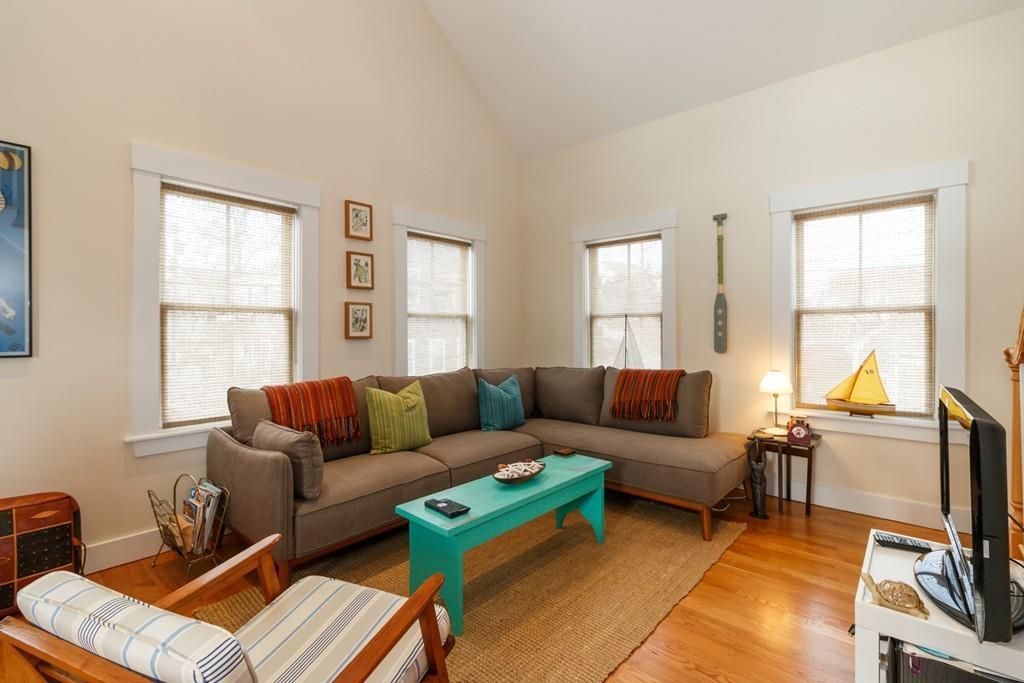 24 Franklin Street - Photo 1