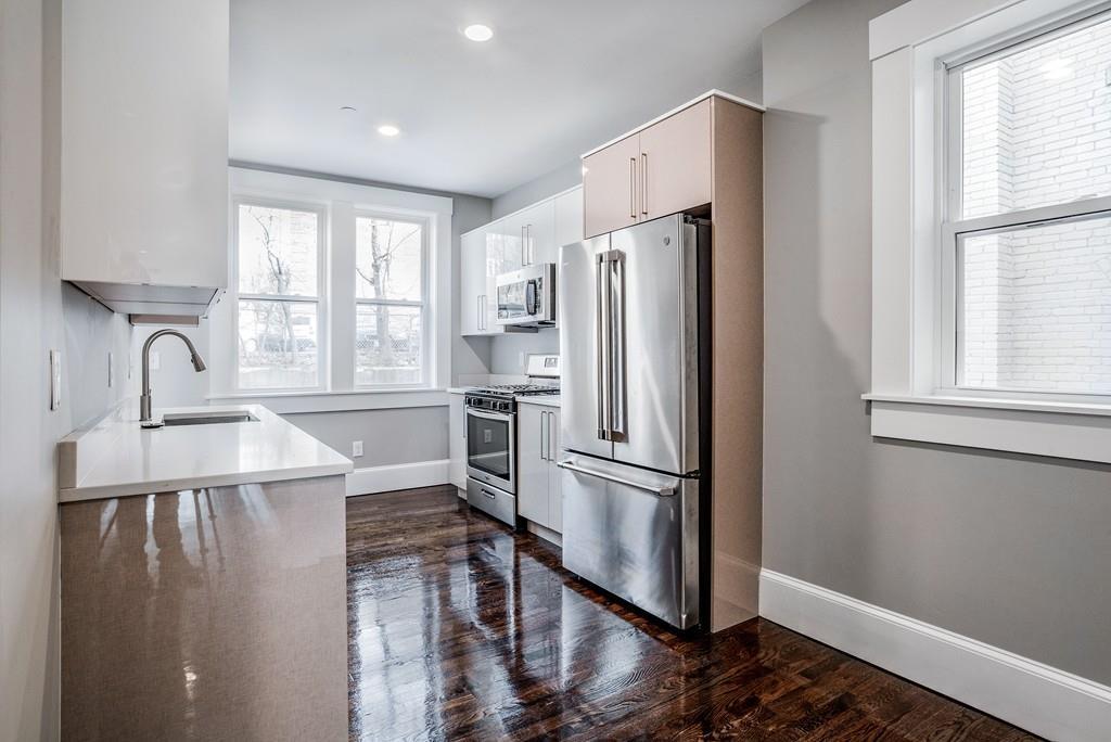59 Strathmore Rd - Photo 1