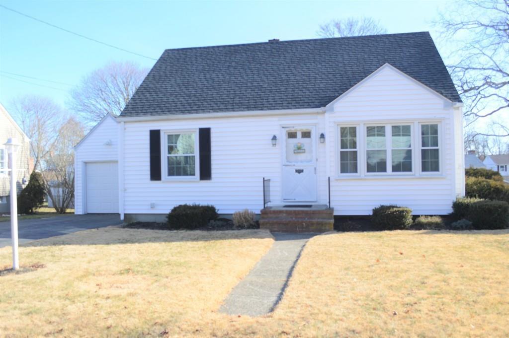 92 Lewis Ave - Photo 1