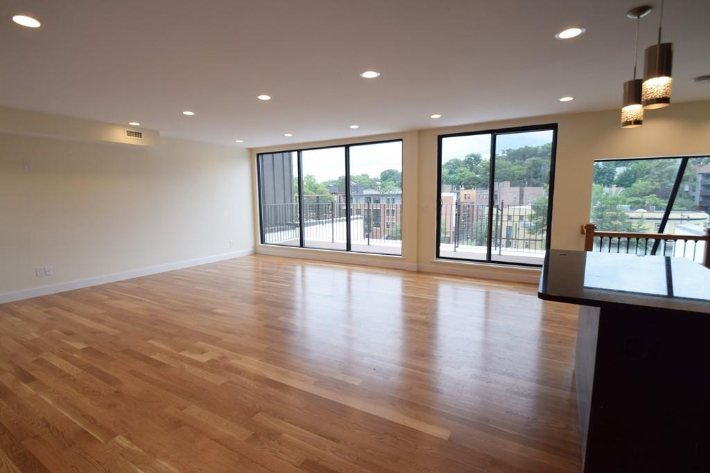 1616 Beacon Street - Photo 1