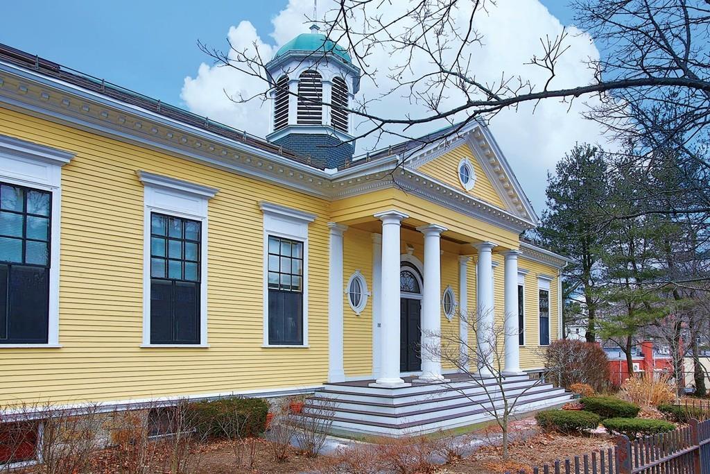 35 Nonantum St - Photo 1